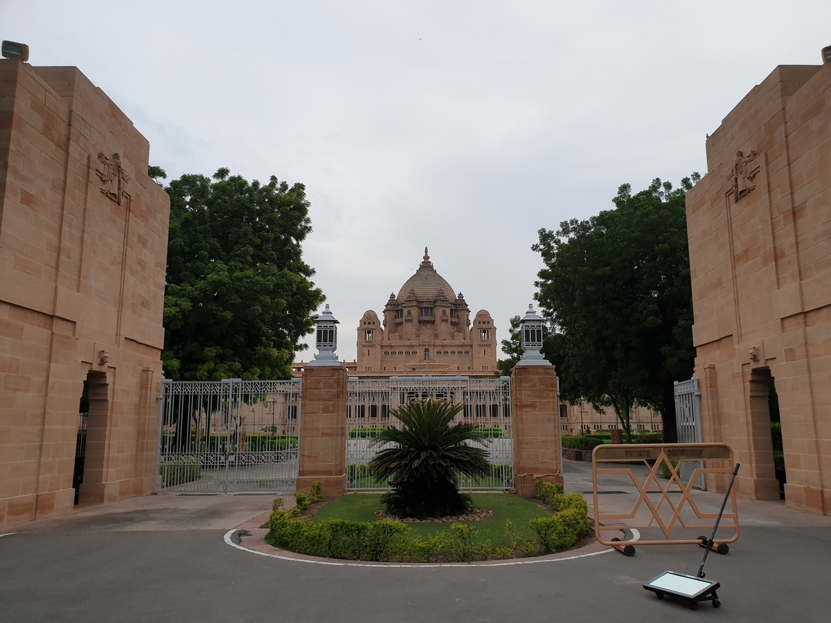 インド国内旅行 ついに辿り着いたジョードプル マハラジャ在住のアメイド バワン パレスがすごかった インド ３６５日 コルカタ編