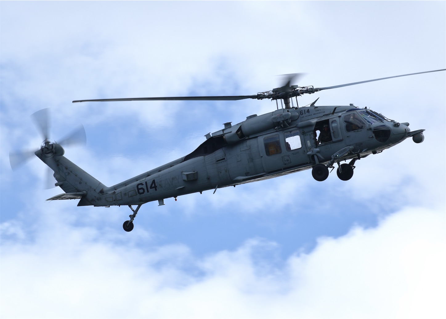 厚木基地】2025年9月29日 R/W19 “海鷲と「おおとり」と…” - ハルナ