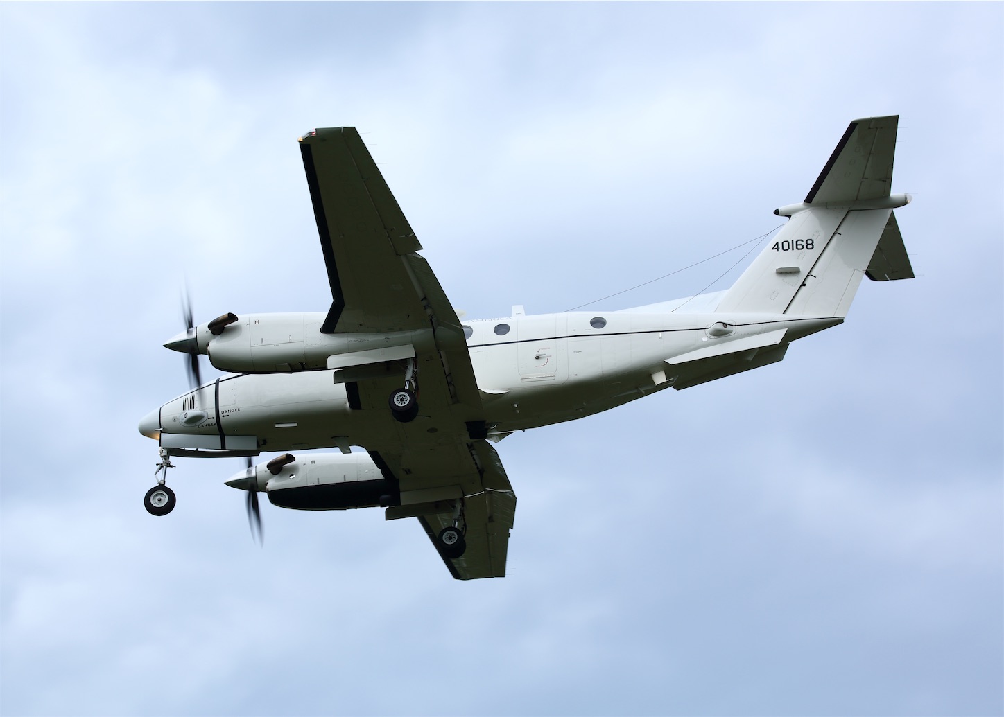 厚木基地】2025年9月29日 R/W19 “海鷲と「おおとり」と…” - ハルナ