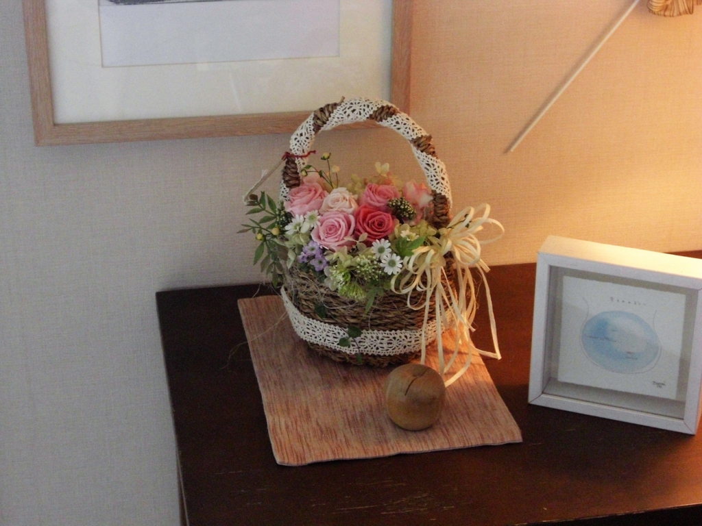 水やりをかかしても枯れない魔法の花 プリザーブドフラワーを部屋に飾ろう ４人家族なのに３ｌｄｋのマンションインテリア