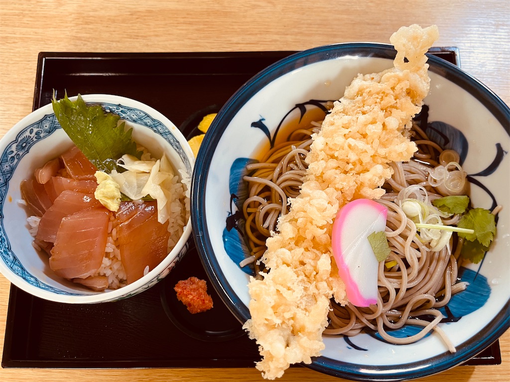 ドライブインろばた 穴子天ぷらそば ミニ鉄火丼 岩手県盛岡市繋 主にラーメン こってり系からあっさり系まで ドライブインろばた 穴子天ぷらそば ミニ鉄火丼 岩手県盛岡市繋 主にラーメン こってり系からあっさり系まで
