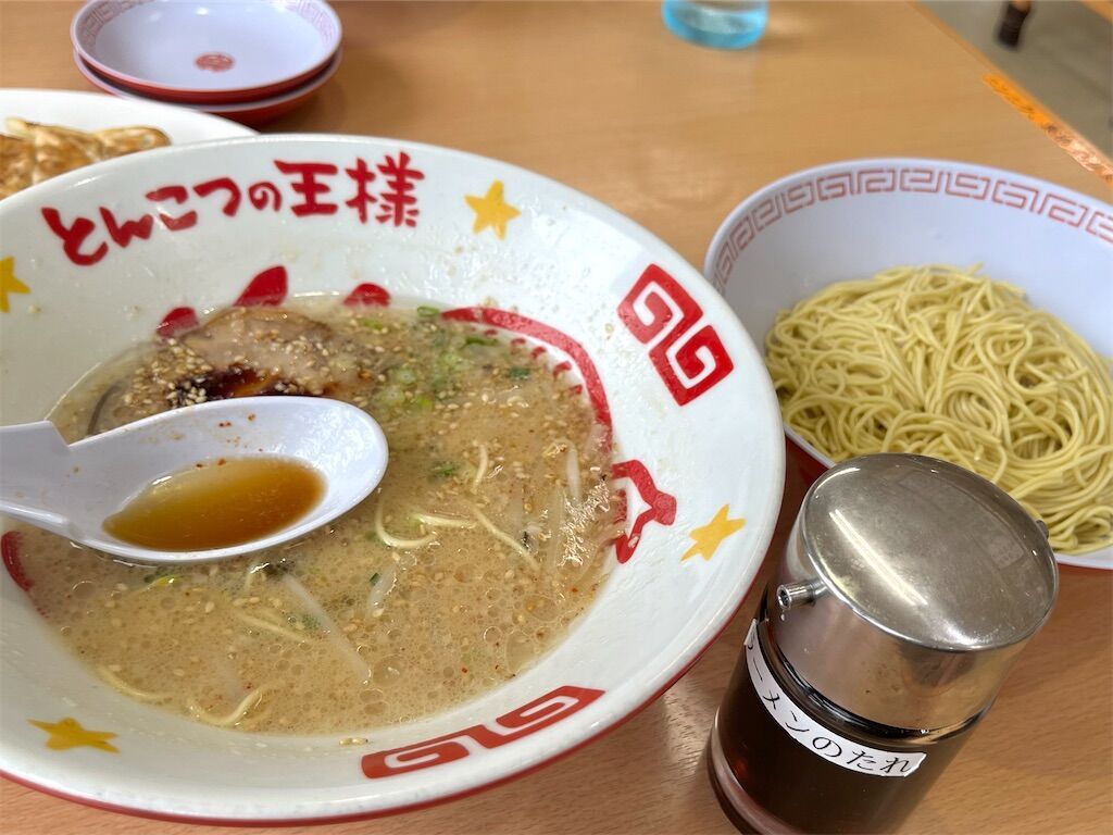 博多らーめん とんこつの王様 花巻店』②「とんこつの王様+もやし+替玉