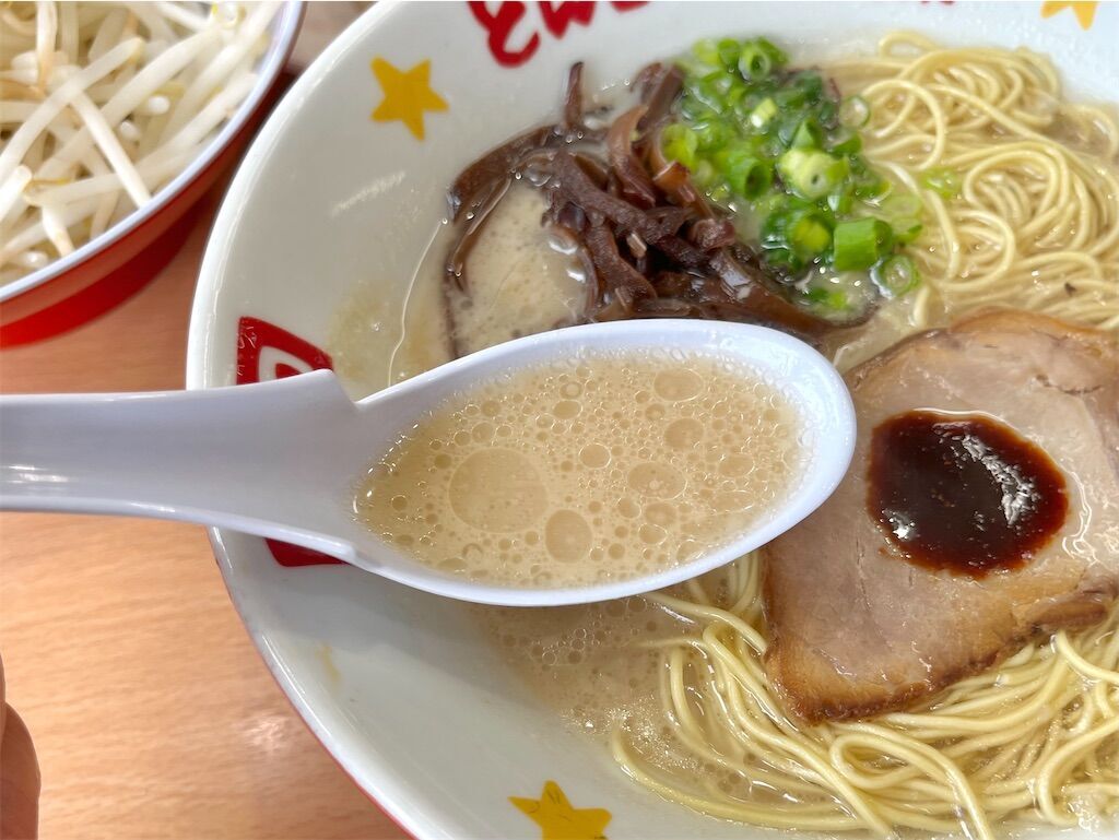 博多らーめん とんこつの王様 花巻店』②「とんこつの王様+もやし+替玉