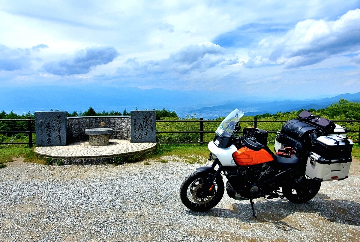 長野県バイク旅の聖地巡礼 ３６０度のパノラマを楽しむ高ボッチ高原 早期退職カモブログ