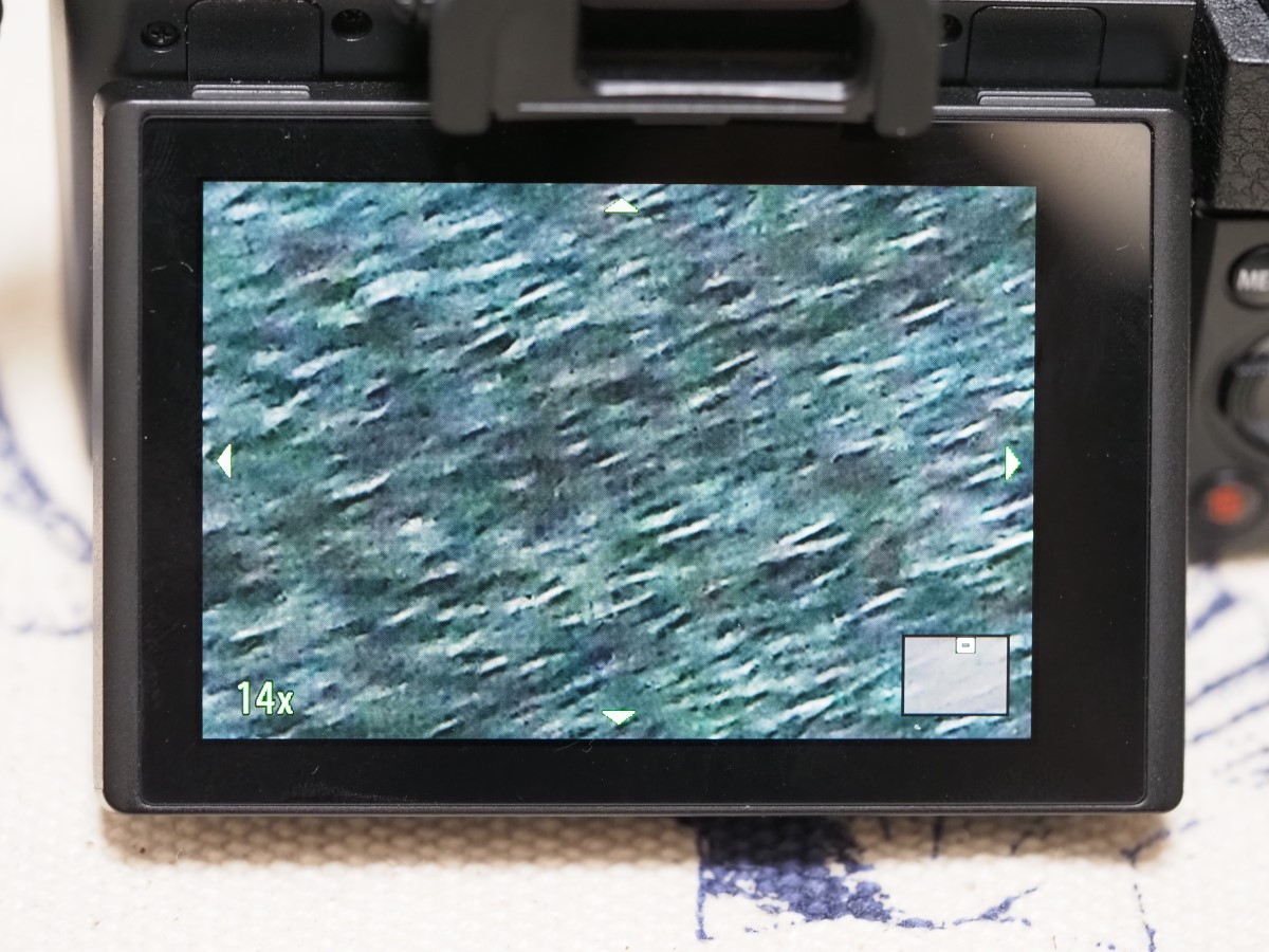 OLYMPUS OM-D E-M10 mark Ⅱ 液晶不具合 【公式通販】