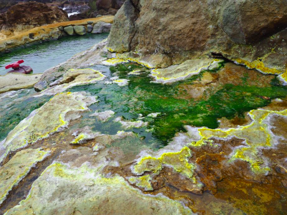 薩摩硫黄島の東温泉でインフィニティ露天風呂！ワイルドすぎる野湯