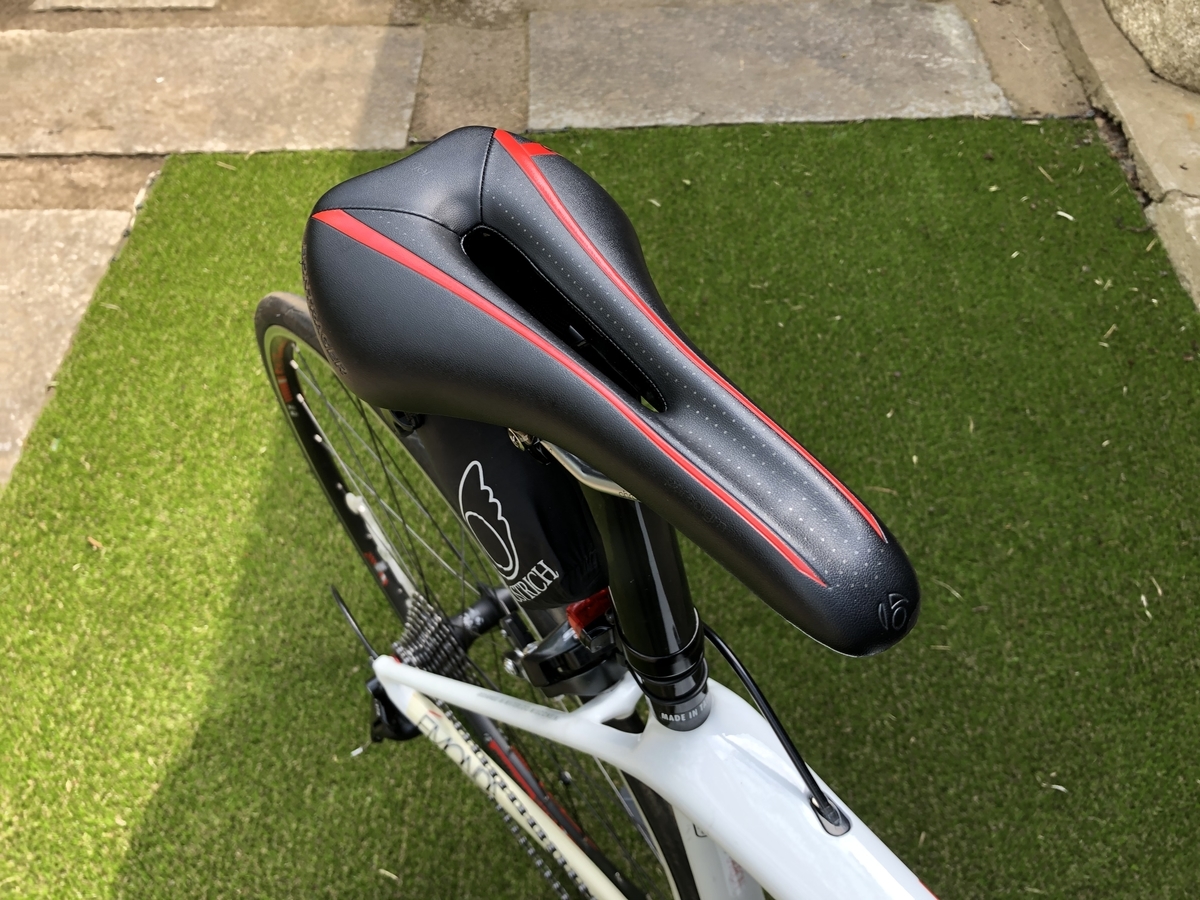 ロードバイク各部の名称と役割 - 初心者入門！ロードバイク、クロス