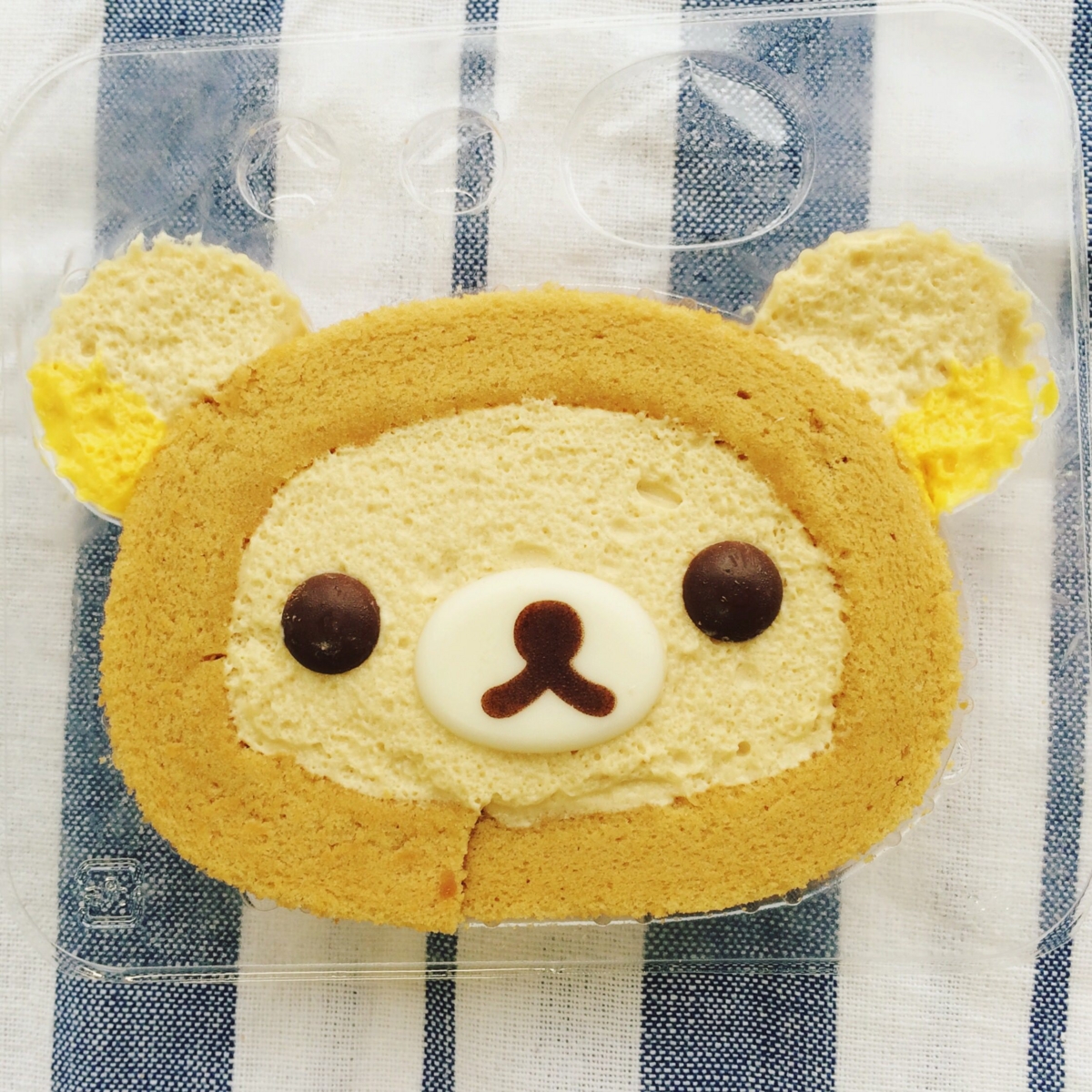 リラックマのロールケーキ