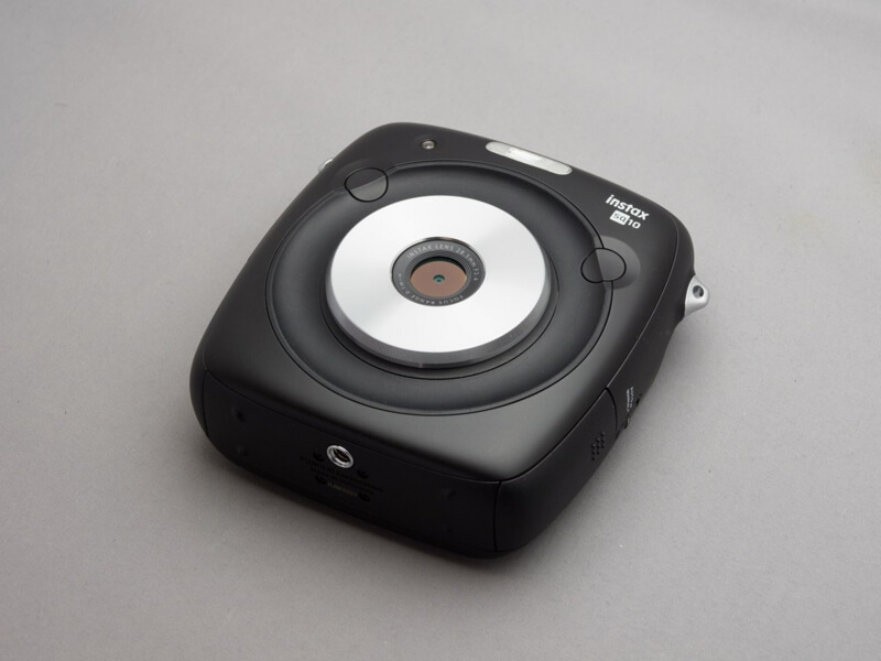 Fujifilm Instax SQ10 / ジャンク品 Fujifilm Instax SQ10 / ジャンク品 付属品すべてあり・ほぼ未使用