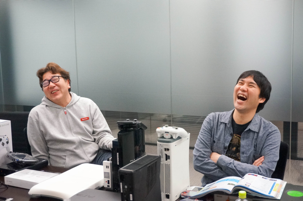 爆笑する一同。