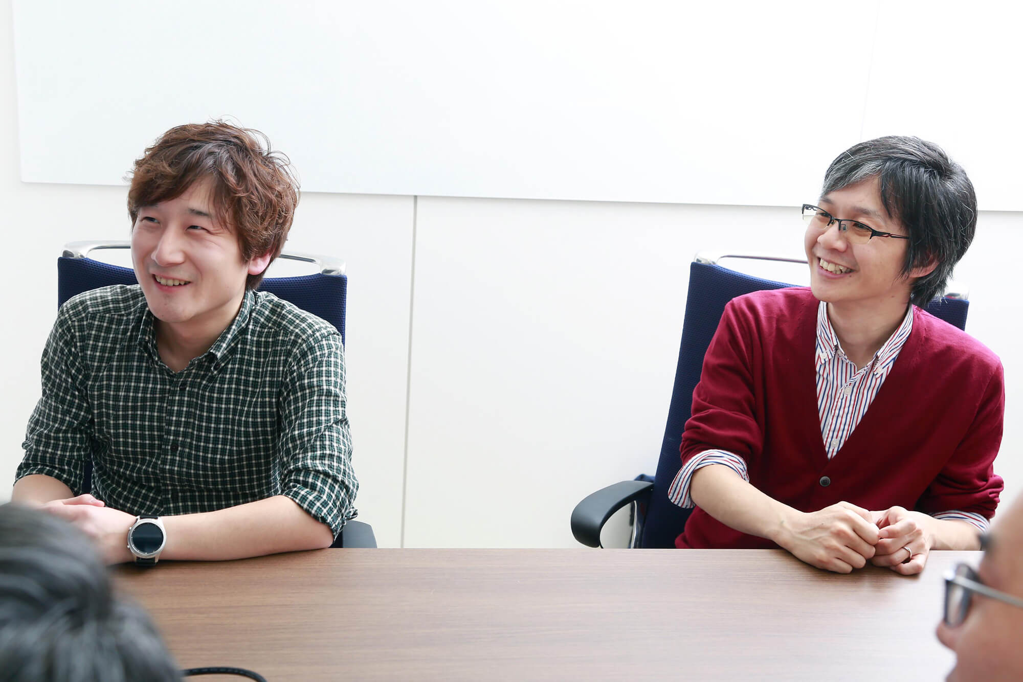 峰村聡、伊奈林太郎