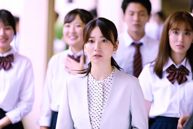 大島優子　/ adolescence ディスクのみ Amazon.co.jp: 大島優子[DVD] : 本