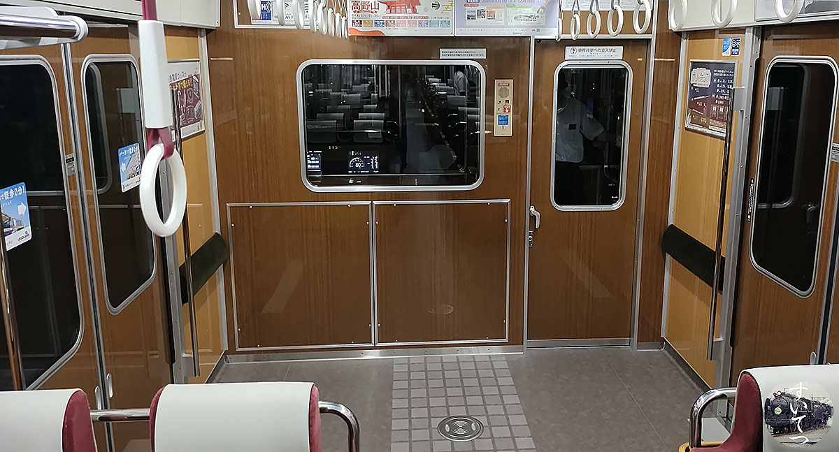 阪急電車：新2300系と嵐山線6300系 車内と座席を観察 - 気ままな 汽車好き