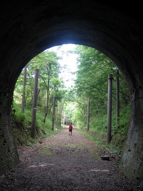 トンネル