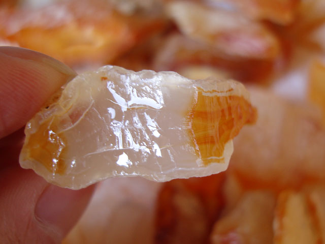 玉川 瑪瑙 希少 玉川産 赤瑪瑙 仏頭層入り 130g 原石 標本 玉川瑪瑙 2