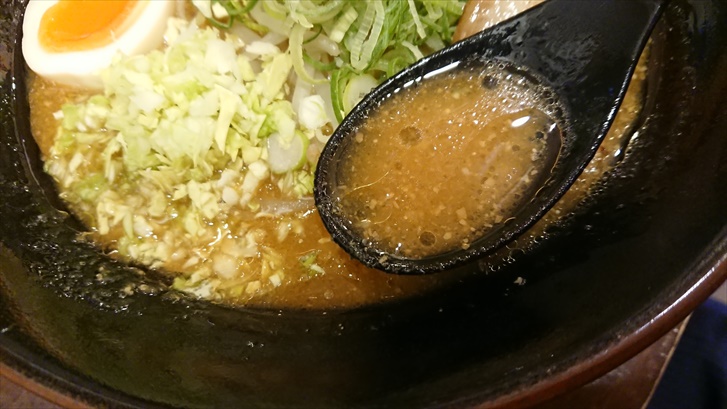 人形町　ラーメン　ばしらあ　スープ