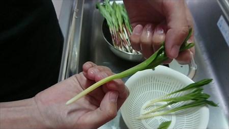 行者にんにく 下処理後①
