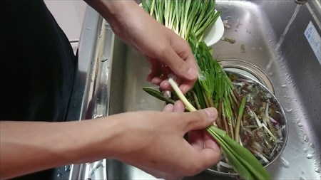 行者にんにく 下処理後②
