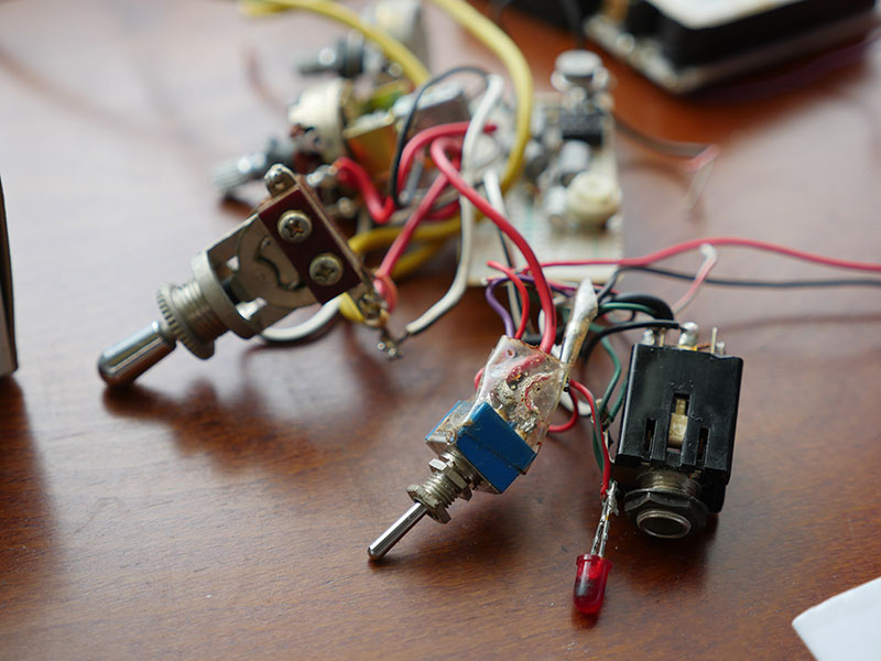 EQ ホビー・楽器・アート GLOCKENKLANG 2バンドオンボードプリアンプ