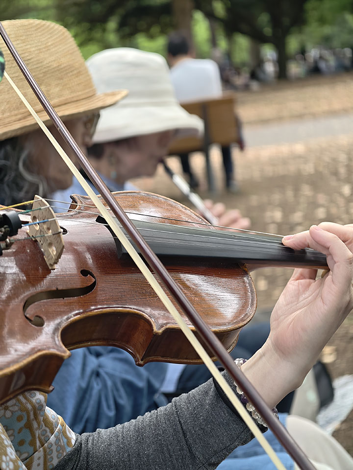 代々木公園から新宿へ - 中国de音楽4