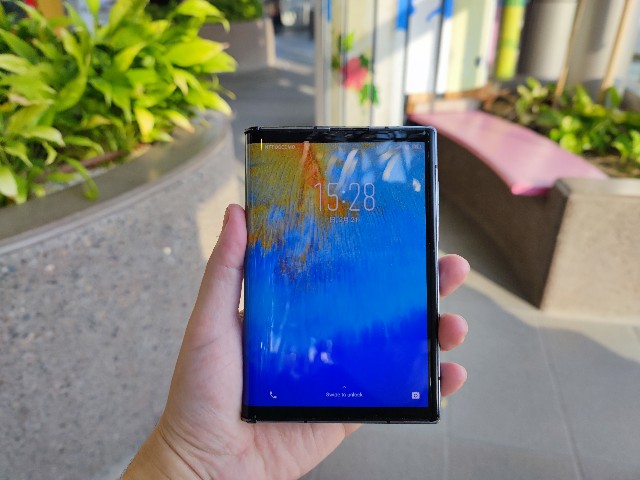 Royole FlexPai2 8G/256G SIMフリー 折りたたみスマホ レビュー】折りたたみスマホ「Royole FlexPai2」未来とロマンを