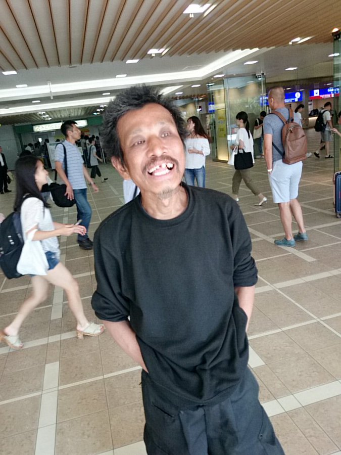 ホームレス の 家 壊し て みた