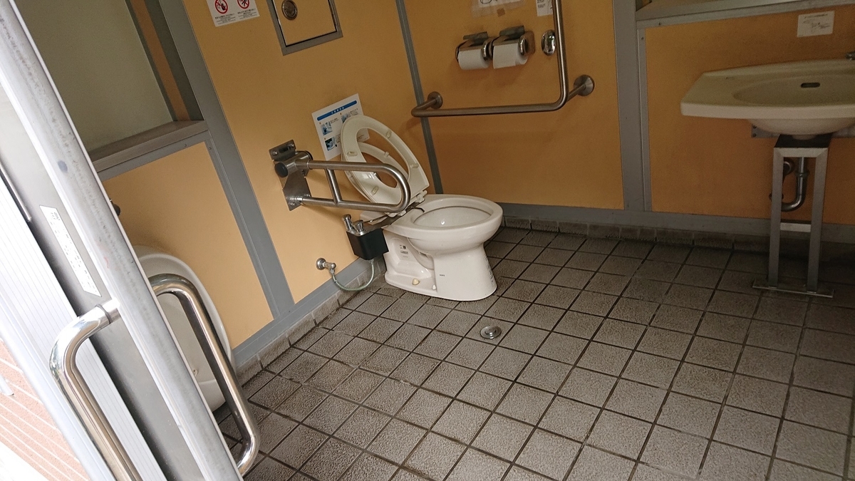 森下4丁目児童遊園のトイレ