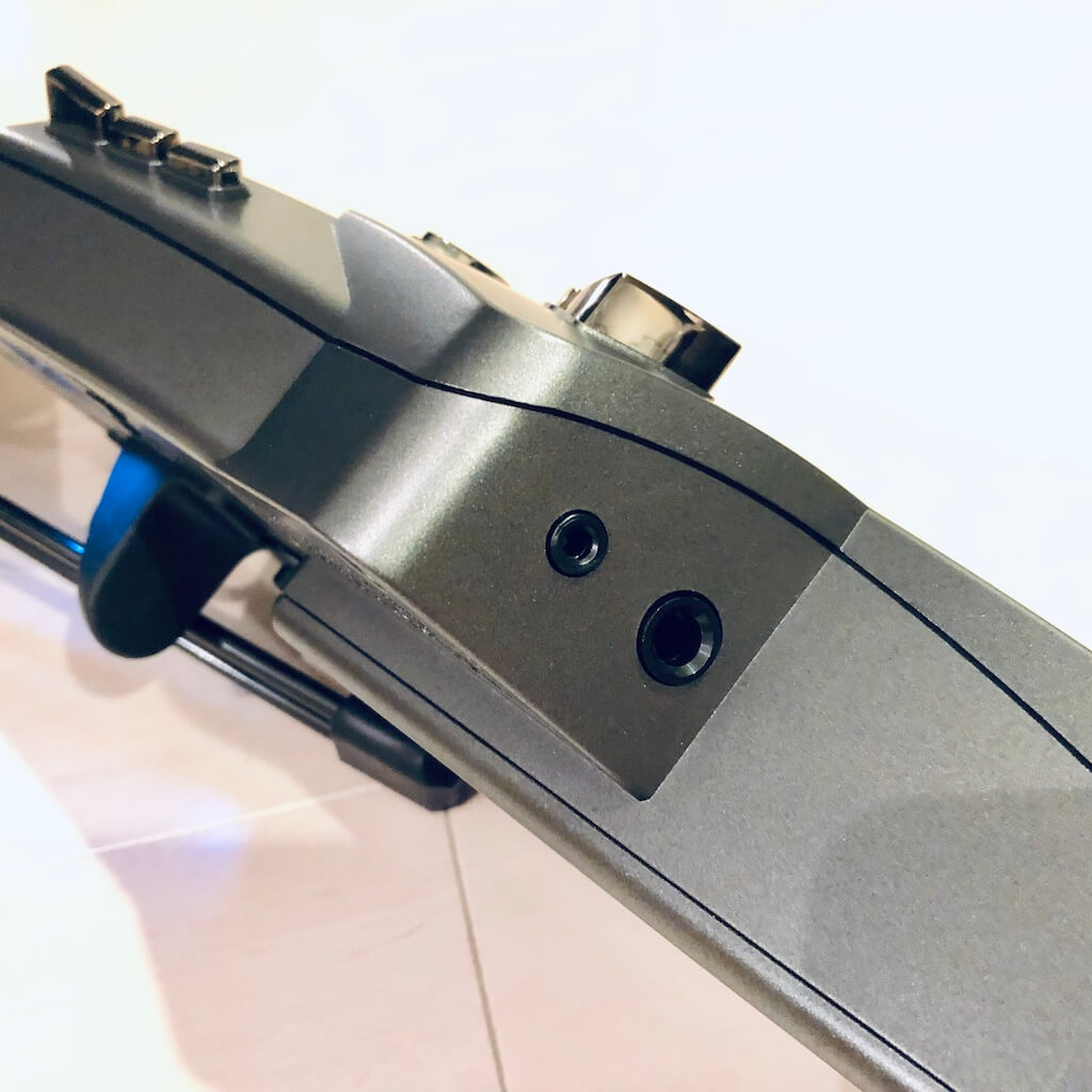 エアロフォン 端子