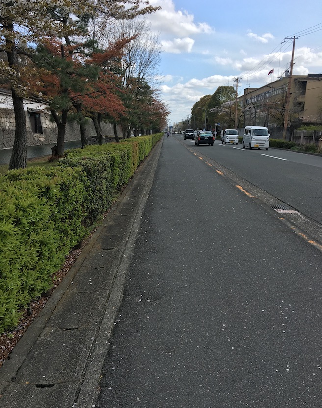 二条城西歩道