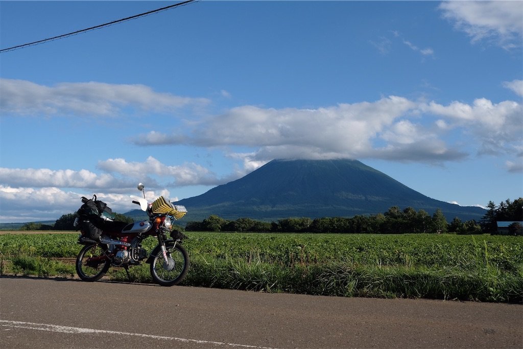 Honda ベンリィ CL50と羊蹄山