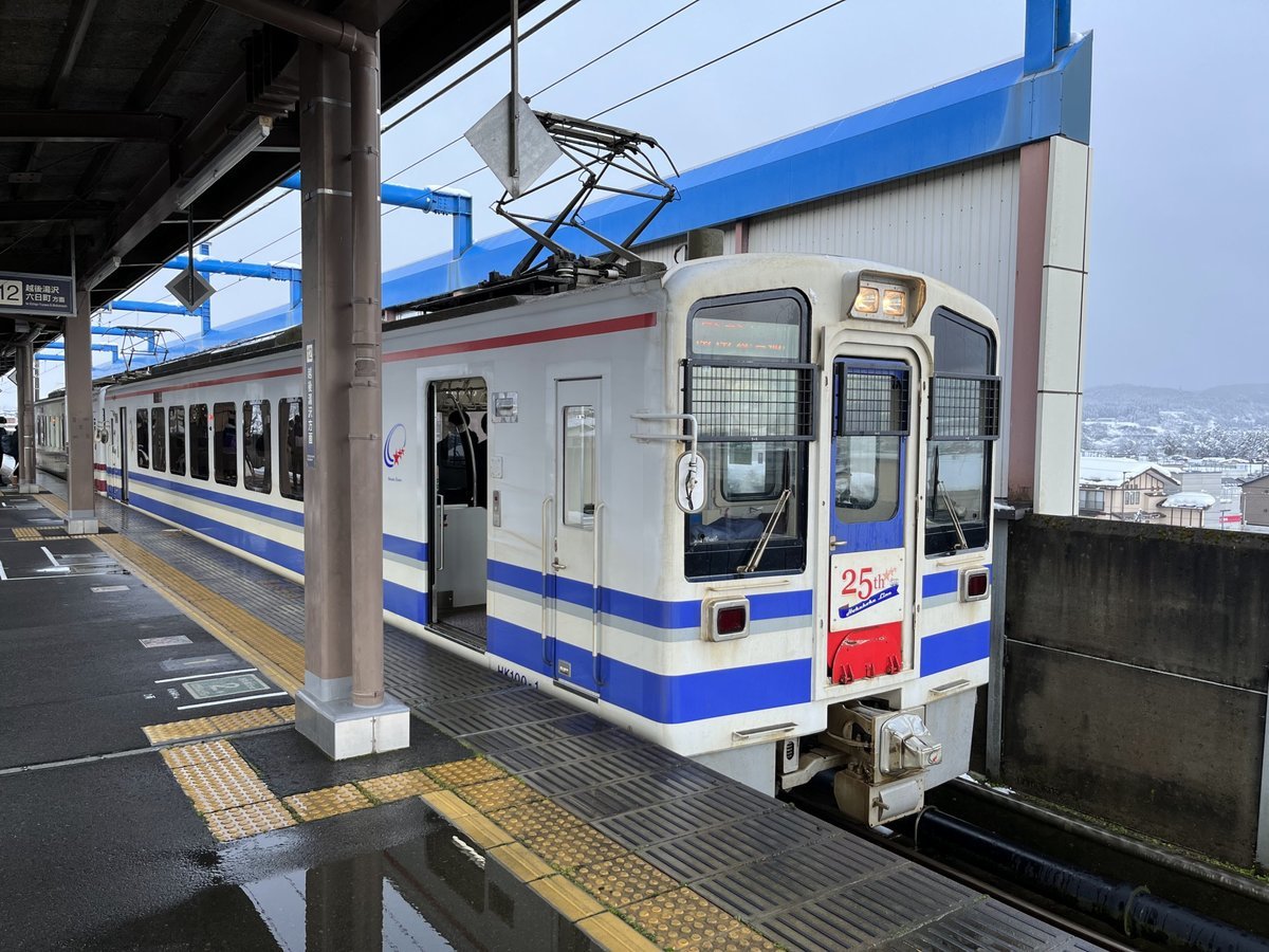 北越急行 ほくほく線 HK100-1