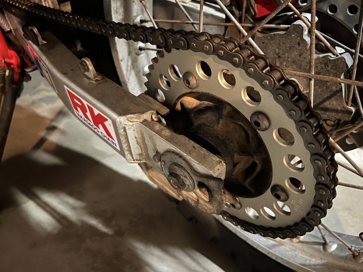 XLR250R リアスプロケット交換 50T、チェーン交換 130L