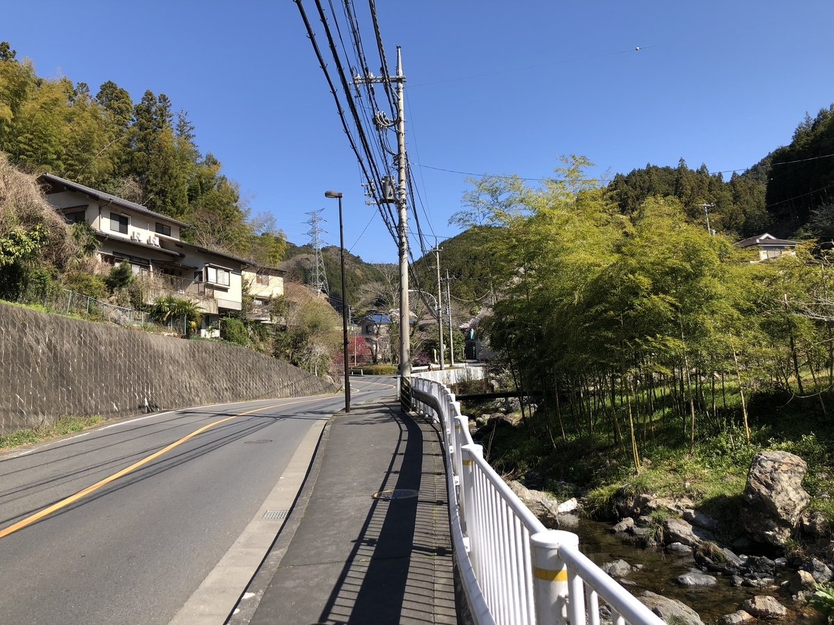 f:id:henatan:20190414194208j:plain f:id:henatan:20190414194208j:plain
