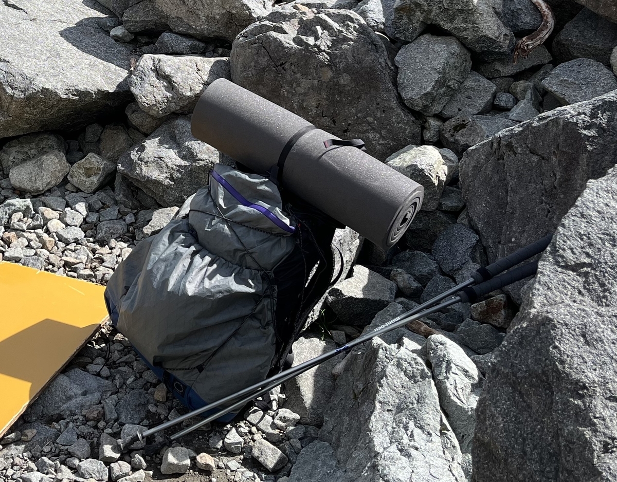 山旅 1.2厚ULクローズドセルマット160㎝（最軽量テントマット）とUL