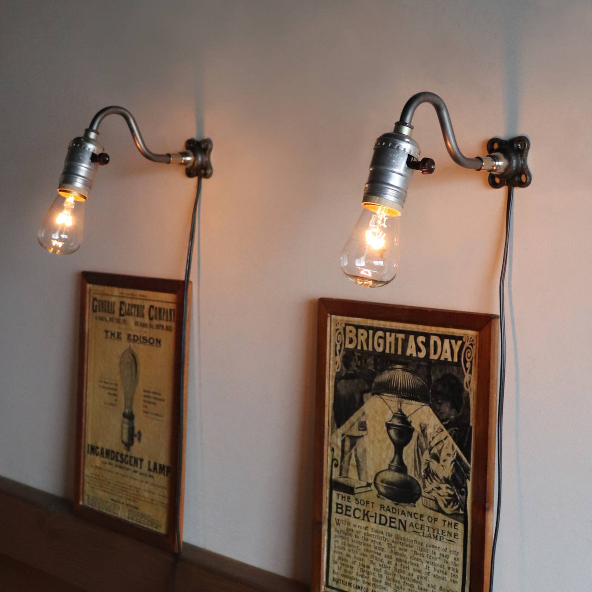 フック型】インダストリアルブラケットライト｜工業系シンプル壁面照明