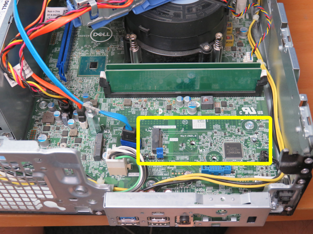 Dell OptiPlex 3060 の M.2 SSD ソケット位置