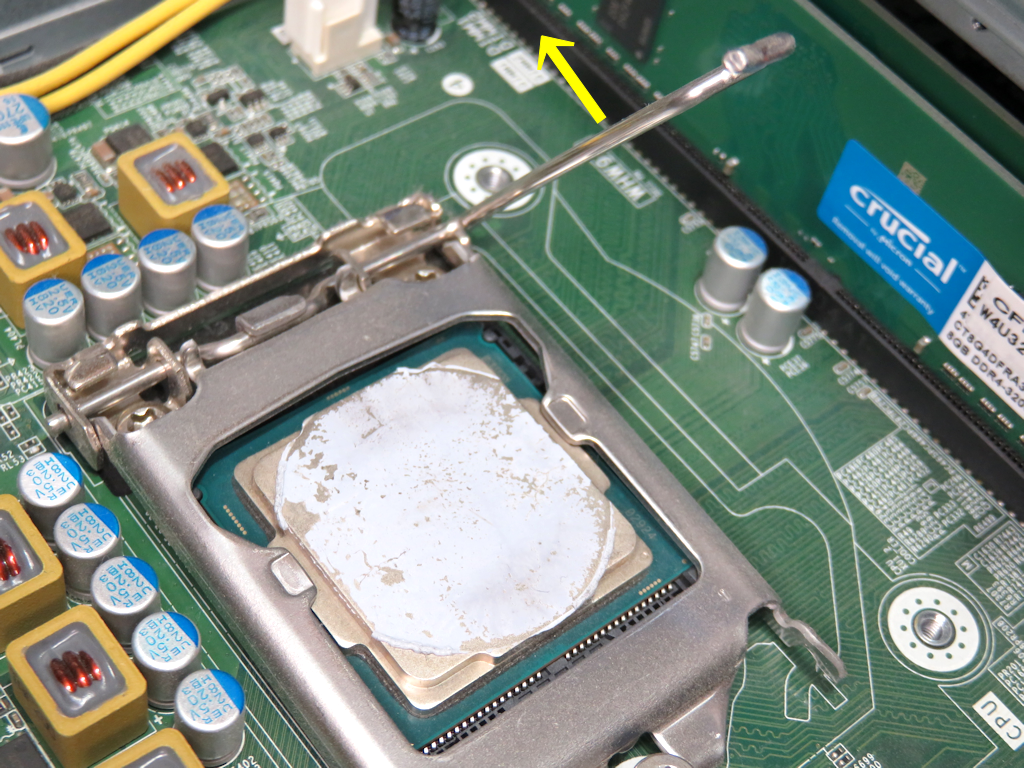 Dell OptiPlex 3060 SFF の CPU交換（Core i3-8100 → Core i7-8700