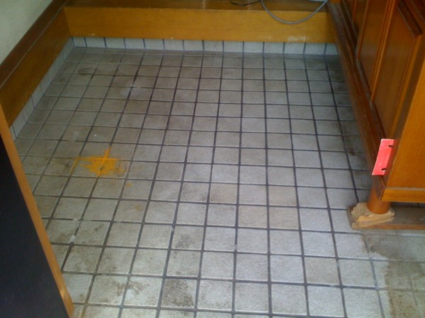 f:id:hidecr:20111030071015j:image