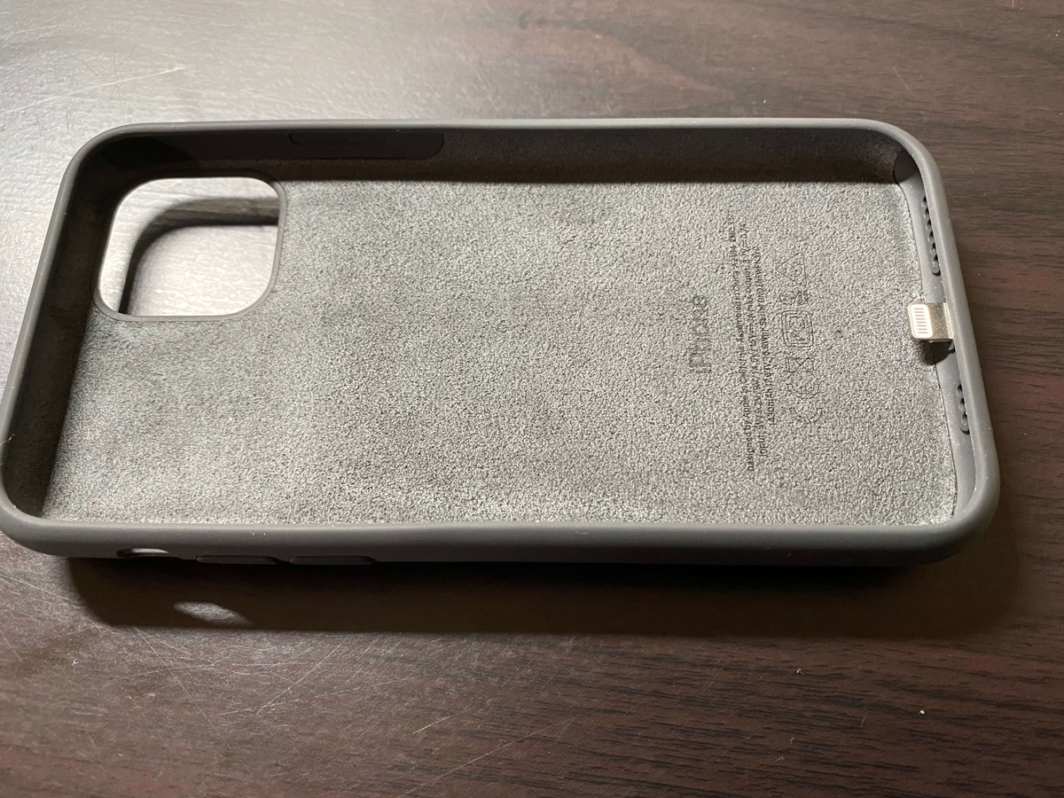 iPhone 11 Pro Smart Battery Caseの内側