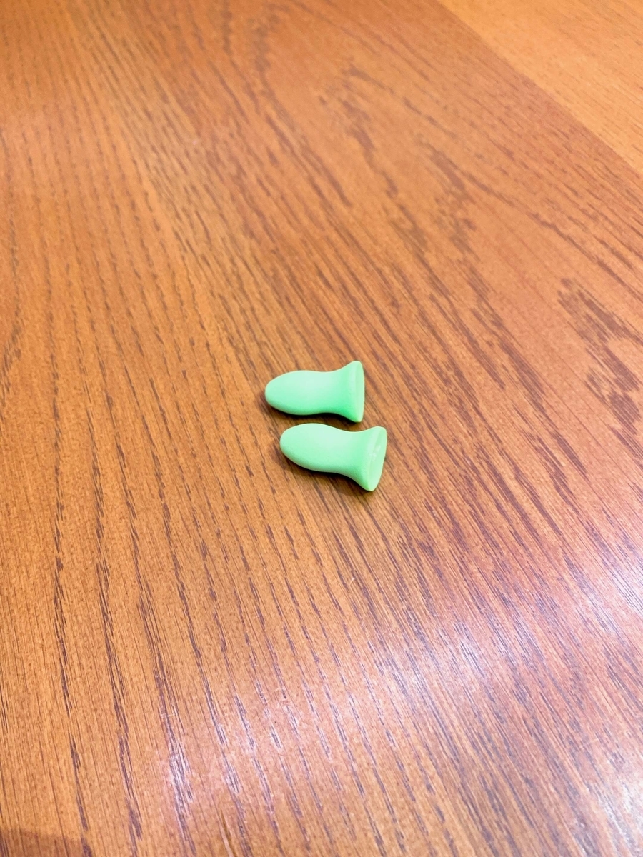 遮音性抜群のMOLDEXの耳栓