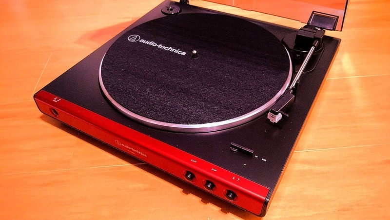 オーディオテクニカ フルオートレコードプレーヤー レッドAT-LP60X