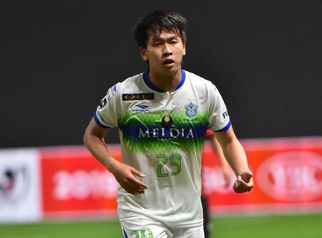 【希少】湘南ベルマーレ 福島隼斗選手トレーニングマッチユニフォーム 2022年湘南ベルマーレ新戦力選手のプレースタイルをチェック - 広げる世界