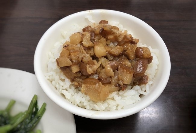 豚肉そぼろかけご飯ルーローファン