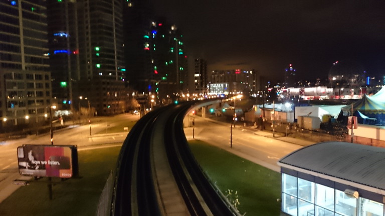 W.ジョージアストリート