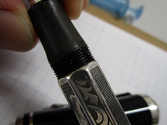 モンブラン ボールペン 長期保管 インク漏れあり montblanc-320-keeps-leaking-