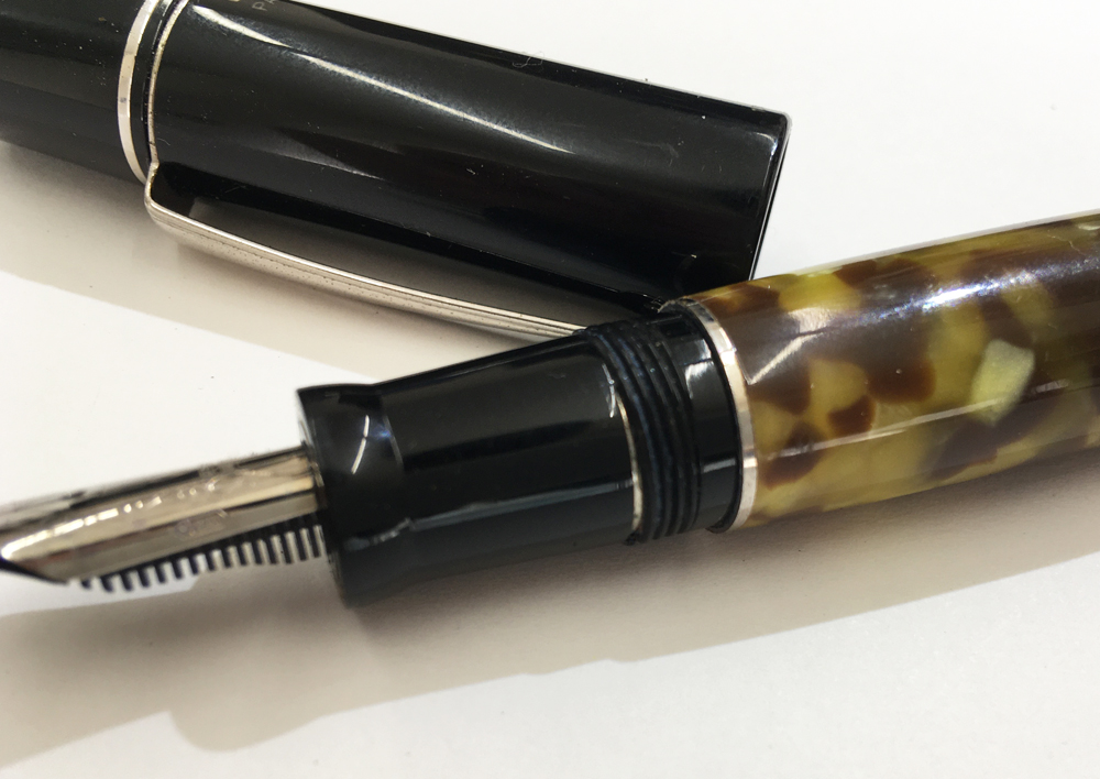 DELTA】デルタ OLD NAPOLI 万年筆 レザーケース(箱付き) DELTA】デルタ