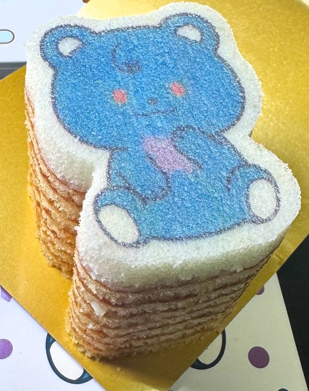 お菓子】にじフェス2026限定?お土産菓子の[3KUMAおみやげ型ぬきバウム