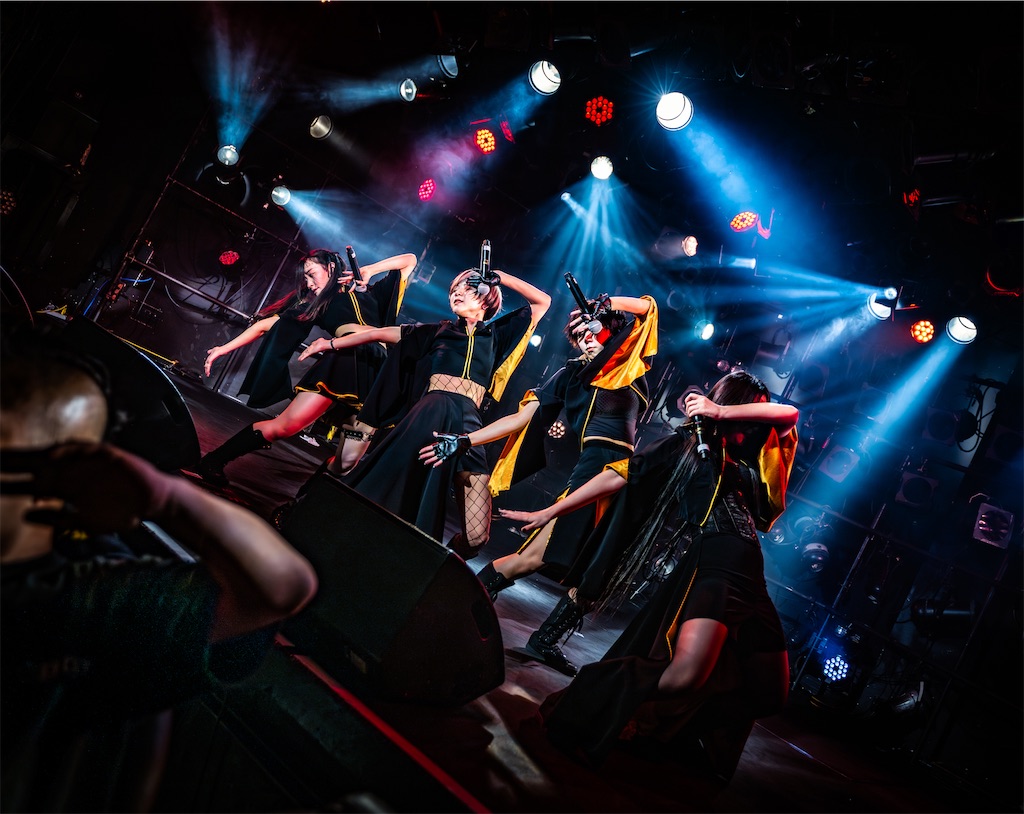 始発待ちアンダーグラウンドとは2024 - 時知らずの花