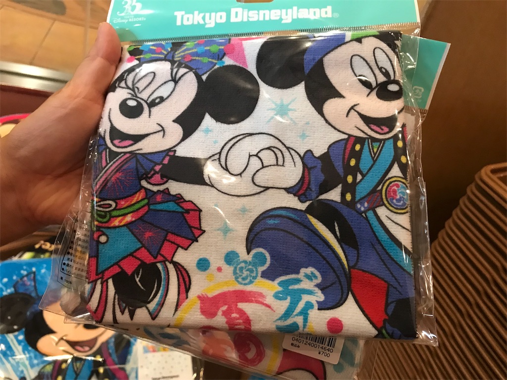 18東京ディズニーランド夏祭りグッズ お菓子が可愛い サマービートと縁日モチーフお土産 ひなママさんのどっちにすすむ