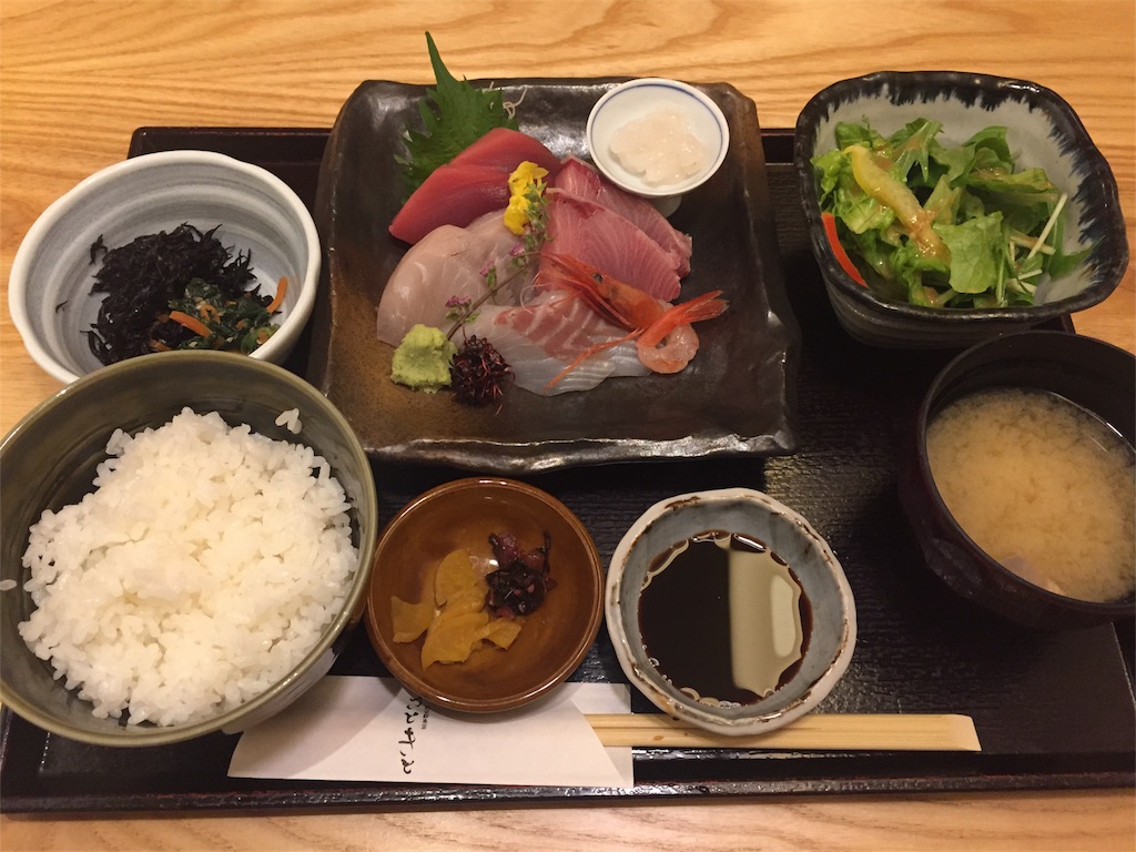 名古屋で富山氷見漁港直送の絶品の魚料理♪富山名物の白海老はもちろん、この時期は脂ののった鰤カマの煮付けが最高です(bﾟv`*) - ひなたの ...